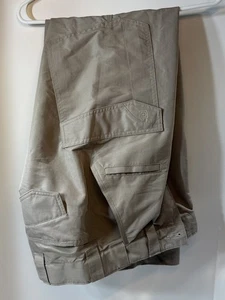 5.11 Mens Tactical Utility Pants Khaki Size 30x32 Preowned, Great - Picture 1 of 12
