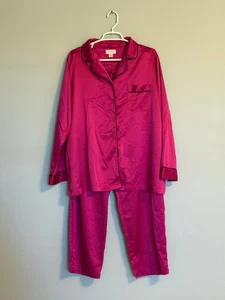 CABERNET WOMEN'S PAJAMA SET. SIZE: 1X PINK & BLACK POLKA DOT LONG SLEEVE SATIN - Picture 1 of 6