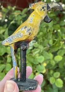 Vintage Cast Iron Bird Parrot Bottle Opener - Picture 1 of 15
