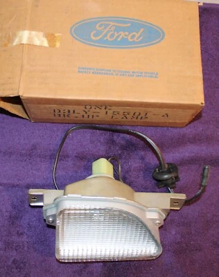 Lincoln Mark IV 1972 1973 cupé nuevo conjunto de lámpara de respaldo trasera LH Foto 1 de 4