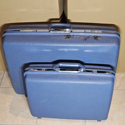 Samsonite Saturn Blue 2 Pc Medium & Large Vintage Hard Shell Luggage Suitcase  - Image 1 of 4