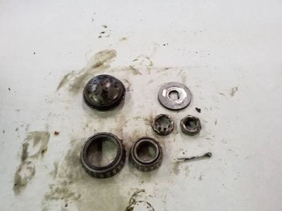 Rodamientos de rueda delantera con cubierta antipolvo | Se adapta a Jaguar XJS XJ6 1976-1980 1982-1996 Foto 1 de 4