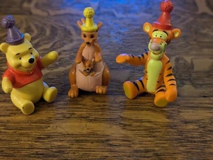 Pooh Kanga Roo And Tigger In Party Hats Figures - Picture 1 of 9
