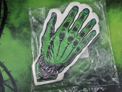 PAQUETE VINTAGE SELLO HALLOWEEN MONSTRUO VERDE SERVILLETAS DE PAPEL DE MANO NUEVO 16 CT Foto 1 de 4