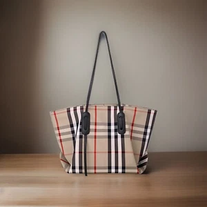 Plaid Waterproof Tote Designer Inspired Purse Unbranded New w/ Dust Proof Bag - Picture 1 of 2