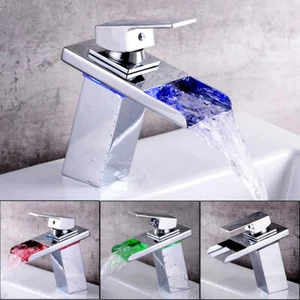 LED Beleuchteter Wasserhahn Bad Armatur Wasserfall Waschtisch Armatur RGB - Bild 1 von 14