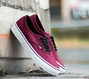 VANS Authentic Port Royal 2012 Release Men's US Size 9.5 Canvas Skate Shoe