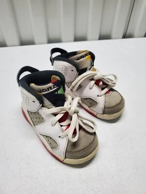 NIKE AIR JORDAN 6 Zapatos para niños pequeños Blanco Gris Rojo Talla 7c Foto 1 de 4