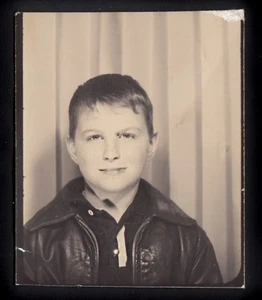 FONZIE WANNABEE LEATHER JACKET GREASER BAD BOY  ~ 1950s PHOTOBOOTH PHOTO - Picture 1 of 1