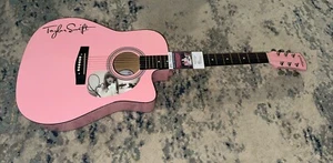 ๐จTAYLOR SWIFT Signed FULL SIZE Acoustic Guitar Country PINK JSA CERT ๐๐ GIFT - Picture 1 of 5
