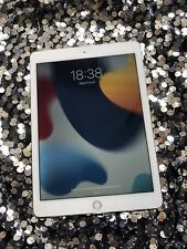 Tablette Apple iPad Air 2 16 GO argent Wi-Fi super état