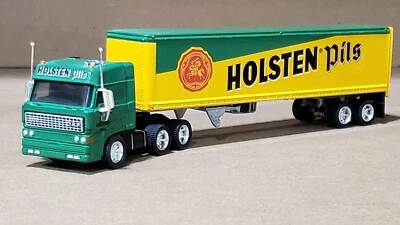 Matchbox - 1/64 Scale - Holsten Pils - DAF 300 Space Cab Tractor Trailer Set - Image 1 of 4