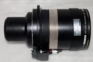 *Panasonic ET-D75LE1*DLP Beamer Projektor Objektiv Optik lens Linse 1,5-2,5:1 - Picture 1 of 6