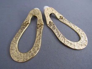 PENDIENTES VINTAGE YOCHI ENORMES MARTILLADOS ALARGADOS ARO CLIPBACK - Imagen 1 de 5