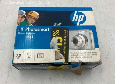 HP Photosmart 7.0 Megapixels 3x Optical Zoom Compact Digital Camera - Image 1 of 4