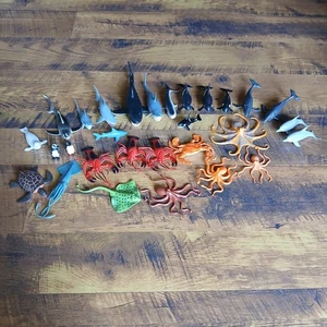 Lot of 29 Plastic Ocean Animals • Sharks, Whales, Lobster, Octopus, & More - Picture 1 of 11