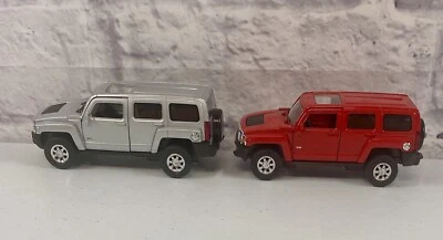 *BRAND NEW* Lot Of 2 Welly Diecast Cars Hummer H3 Red And Silver SUV 4.75 Inch - Image 1 of 4