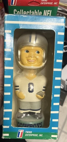 Vintage 90's Team Dallas Cowboys #8 (Troy Aikmans #) Bobblehead Doll Cover