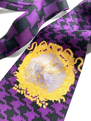 GIANNI VERSACE VINTAGE AÑOS 90 EL COLUMPIO por FRAGONARD CORBATA PINTURA ARTE ITALIA PÚRPURA Foto 1 de 4