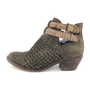 Circle G by Corral Laser Cut Green Suede Leather Ankle Booties Womens Size 8M - Picture 1 of 12