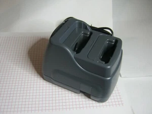 TWIN CHARGER KENWOOD UBC-2 per LPD Kenwood UBZ - Picture 1 of 2