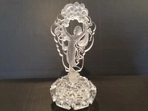 Antico tappo bottiglia profumo ceco art deco firmato intaglio dama vetro smerigliato - Foto 1 di 10