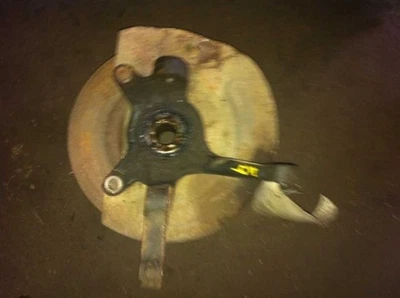 85 86 87 88 89 90 COLT FRENOS DELANTEROS IZQUIERDO ROTOR SOLO 1,8 LITROS Foto 1 de 4