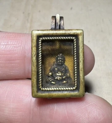 0,78» старый китайский тибетский буддизм меди желтый Джамбала Гаву коробка подвеска - Изображение 1 из 4