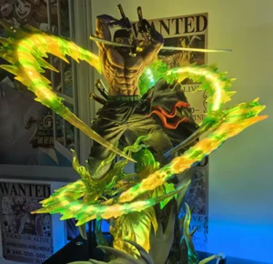Figurine Roronoa Zoro Anime avec Effets Lumineux – Modèle Collector 30 cm | Band - Picture 1 of 24