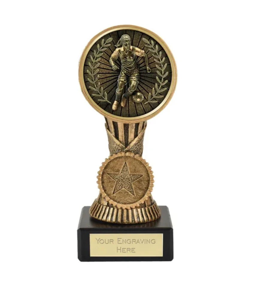 TROPHIES 4 EVERYTHING Supporto centro sfera trofeo calcio femminile 13 cm INCISIONE GRATUITA