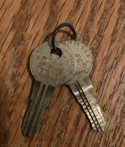DUO Keys Code F8044 Lot Of 2 - Picture 1 of 3