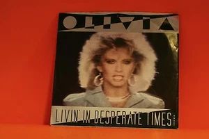 OLIVIA NEWTON-JOHN - LIVIN' IN DESPERATE TIMES / LANDSLIDE   PS - 7" SINGLE 45 - Picture 1 of 2