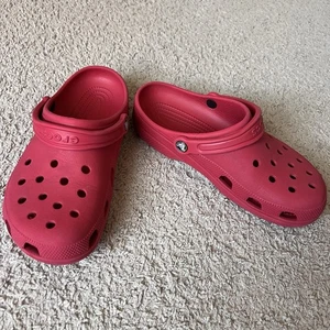 Zueco CROCS Clásico Unisex Informal Rojo Para Hombre Talla 9 Para Mujer Talla 11 - Imagen 1 de 6