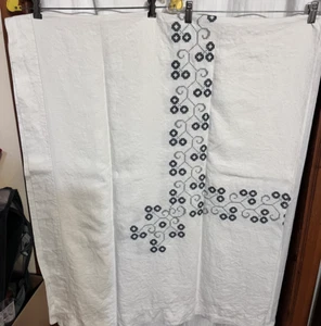 Beautiful Tablecloth 78x63 White Linen Blue/Grey Cross Stitch - Picture 1 of 11