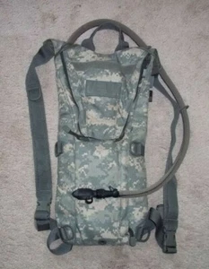CAMELBAK Maximum Gear ACU ThermoBak Hydration Carrier With Bladder 3l/100oz - Picture 1 of 1