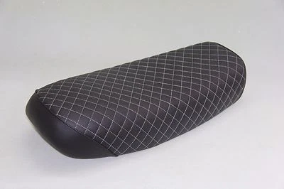 1976 -1977 Suzuki GT500 GT 500 low profile classic style seat CODE: D4190 - Imagem 1 de 4