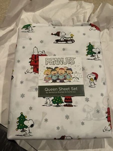 NWT Peanuts Berkshire Queen Sheet Set- Snoopy & Charlie Brown Christmas - Picture 1 of 4