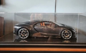 Bugatti Chiron (Exposed Carbon Fibre) [MR Collection] 1/8 scale - Picture 1 of 5