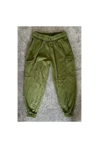 H&M Boys Khaki Oversized Baggy Fit Joggers Age 9-10 Years - Picture 1 of 3
