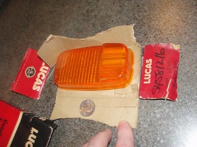 Lente señal T ámbar Jaguar 420,3.8S original NOS Lucas#54572518,54581216,L845 R/H Foto 1 de 4