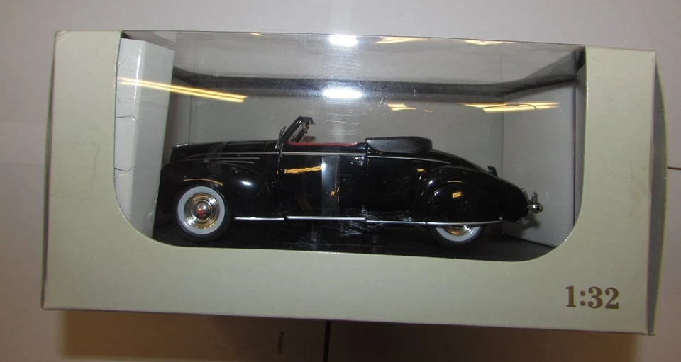 1:32 Signature 1937 Cord 812 Supercharged - Immagine 1 di 1