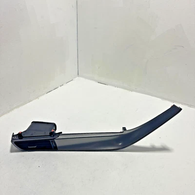 2019-20 丰田 CAMRY DASH DASHBOARD PASSENGER 侧挡板模塑和通风口 原始设备制造商 — 第 1/4 张图片