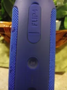 JBL Flip 4 Waterproof Portable Bluetooth Speaker (JBLFLIP4BLUAM) -( Blue) - Picture 1 of 2