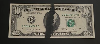 $10 1977-A FRN ink smear over Hamilton ‘s face XF - Image 1 of 2