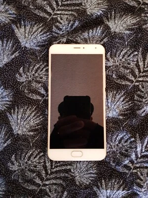 Meizu Pro 5 Cell Phone White Silver Lte Lte+ Midi Sim Card Micro Sd - Image 1 of 4