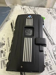 BMW 328i 528i 530i 2007-13 E90 E92 E60 E61 N52 cubierta de motor 7575032-01 plástico - Imagen 1 de 22