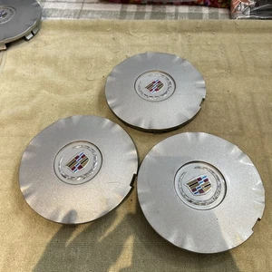 2010-2016 CADILLAC SRX WHEEL CENTER CAP OEM SILVER 9599024 OEM 3 Caps - Picture 1 of 5
