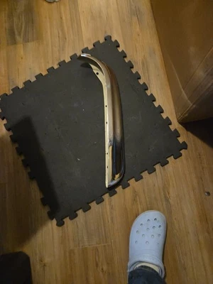 Parachoques trasero Mercedes Benz W111, 280se 3.5 cupé/cabrio parrilla baja. RT superior Foto 1 de 4