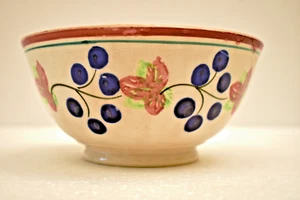 Vintage Spongeware Floral Ceramic Bowl Blue Berries Hand Painted 6 Inch Pottery - Picture 1 of 9