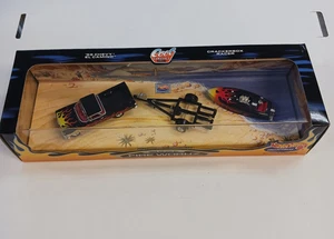 HotWheels 1/64 scale Fire Workz Truck and Boat set - Picture 1 of 11